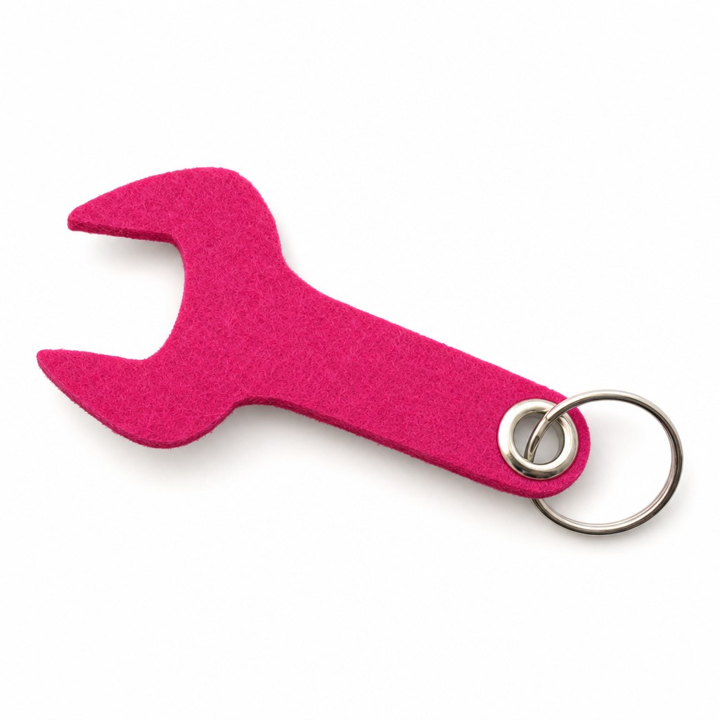 Filz-Schlüsselanhänger Schraubenschlüssel in Dunkelpink-Magenta mit Metallöse und Schlüsselring – Werbeartikel aus 3 mm Filz